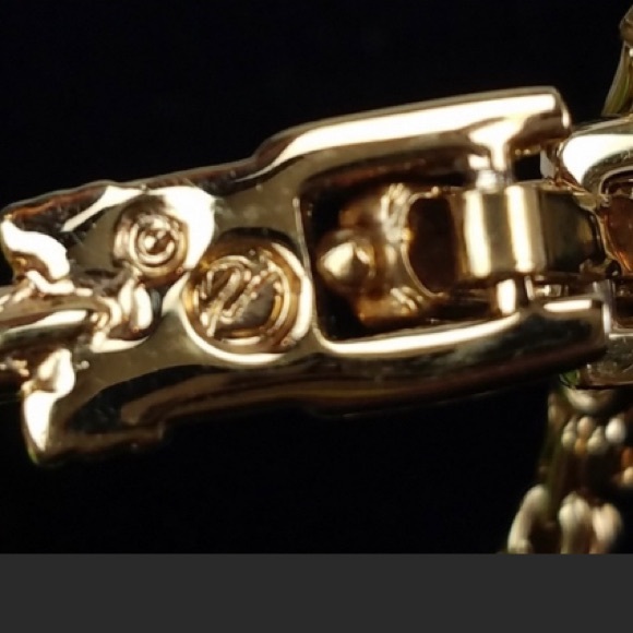 Swarovski Crystal Necklace - Picture 4 of 5